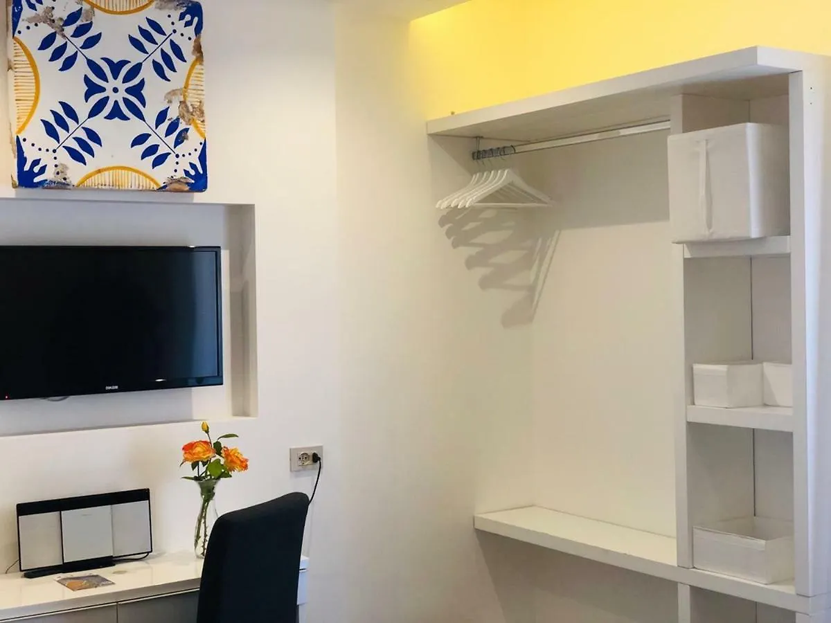 לינה וארוחת בוקר צ'יניזי B&B Antichi Colori